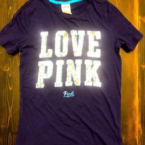 NWOT- PINK Victoria Secret Blingy LOVE PINK T-Shirt Size XS